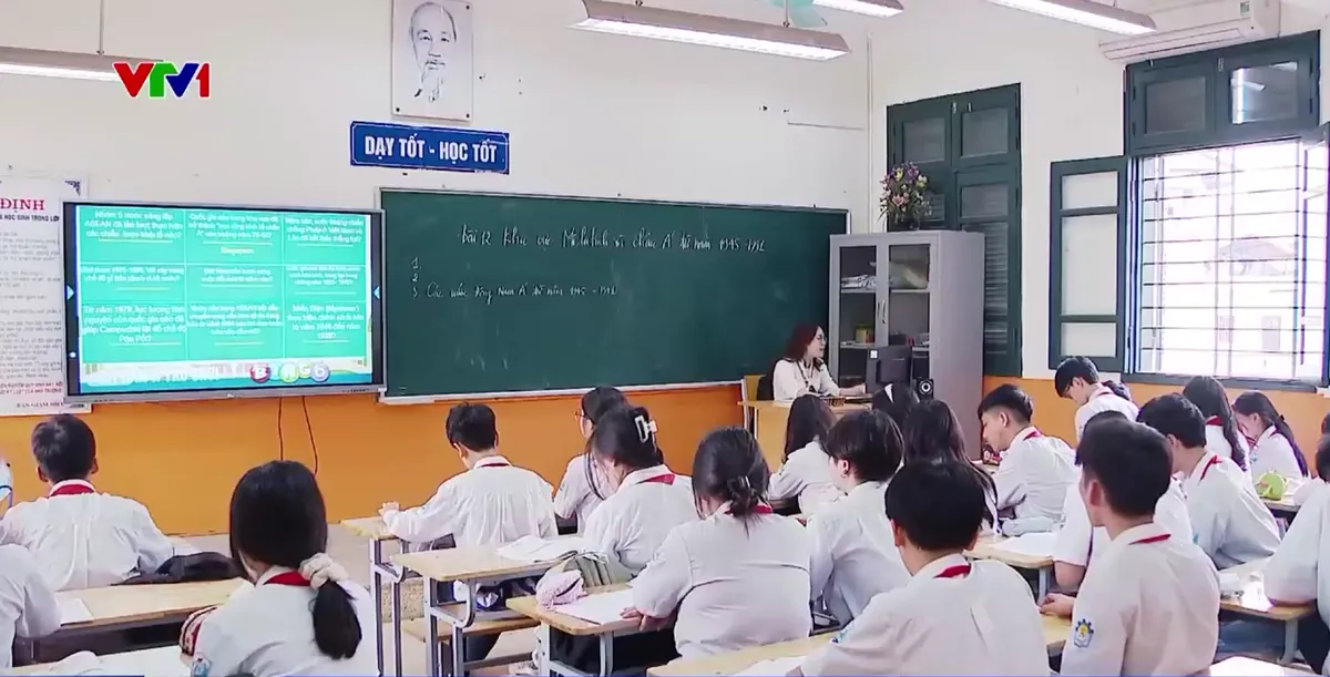 Sở GD&ĐT TP Hồ Ch&iacute; Minh cảnh b&aacute;o mạo danh c&aacute;n bộ tuyển sinh đầu cấp - Ảnh 1.