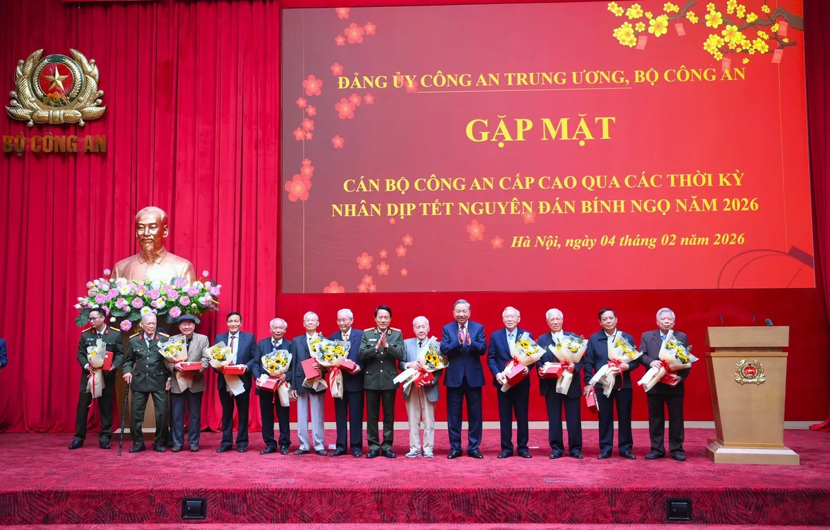 X&acirc;y dựng lực lượng C&ocirc;ng an nh&acirc;n d&acirc;n ch&iacute;nh quy, tinh nhuệ, hiện đại - Ảnh 3.