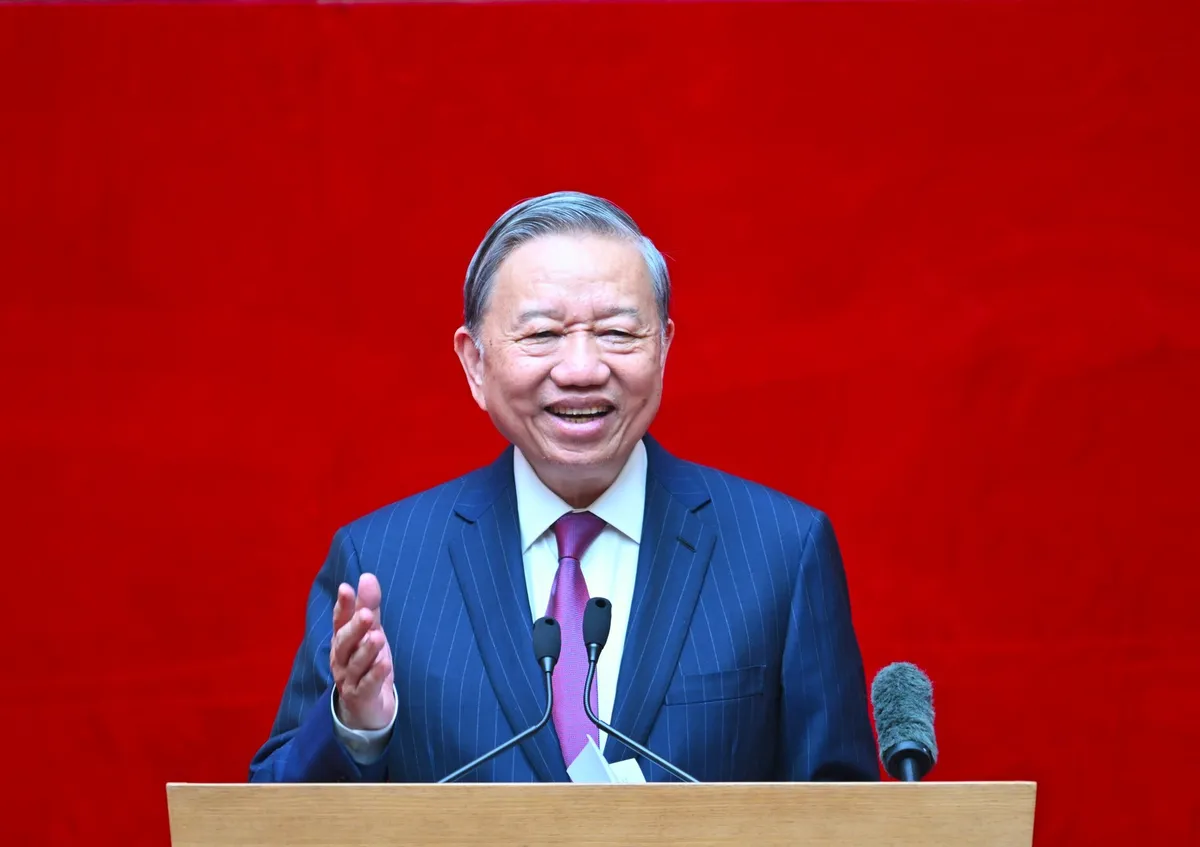 X&acirc;y dựng lực lượng C&ocirc;ng an nh&acirc;n d&acirc;n ch&iacute;nh quy, tinh nhuệ, hiện đại - Ảnh 2.