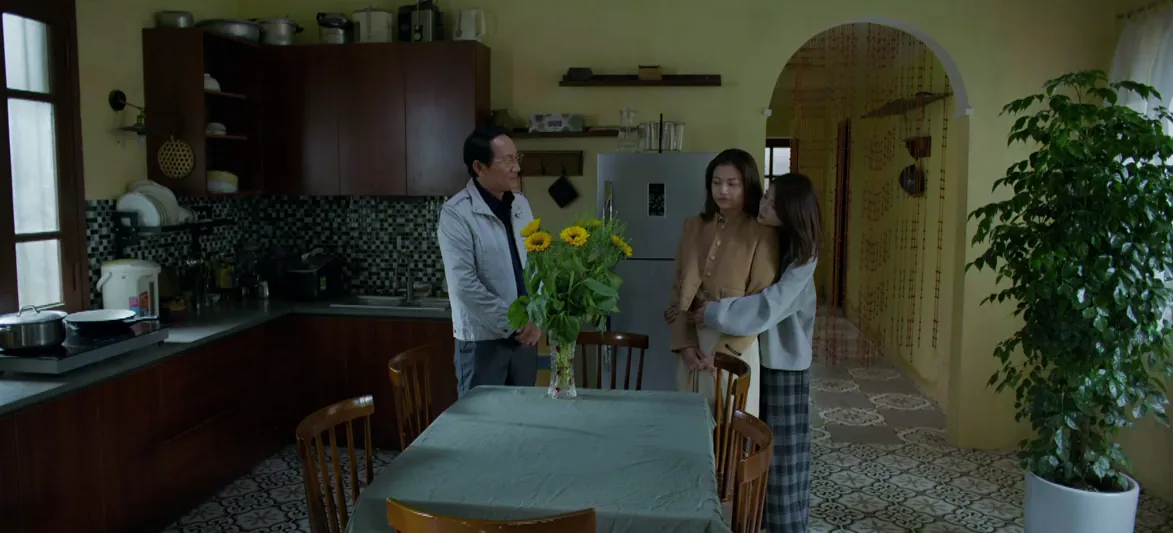 Gia đ&igrave;nh tr&aacute;i dấu - Tập 30: Chăm con d&acirc;u c&oacute; bầu, mẹ chồng t&acirc;m l&yacute; 'hết nước chấm'- Ảnh 1.