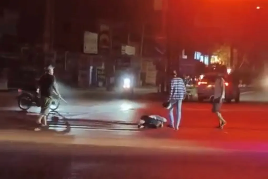 M&acirc;u thuẫn t&iacute;nh tiền karaoke, 2 đối tượng h&agrave;nh hung bạn nhậu nhập viện - Ảnh 3.