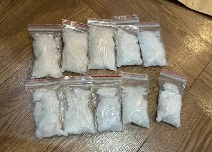 Bắt đối tượng gia cố nh&agrave; ri&ecirc;ng th&agrave;nh &ldquo;c&ocirc;ng sự&rdquo; cất giấu ma t&uacute;y - Ảnh 2.