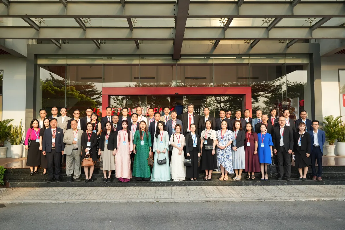 Kết nối nguồn lực từ kiều b&agrave;o với sự ph&aacute;t triển của C&aacute;ch mạng c&ocirc;ng nghiệp 4.0 tại TP Hồ Ch&iacute; Minh - Ảnh 1.