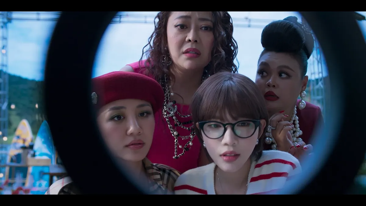 Chiến lược tr&aacute;i ngược của Trấn Th&agrave;nh v&agrave; Trường Giang trong m&ugrave;a phim Tết - Ảnh 4.