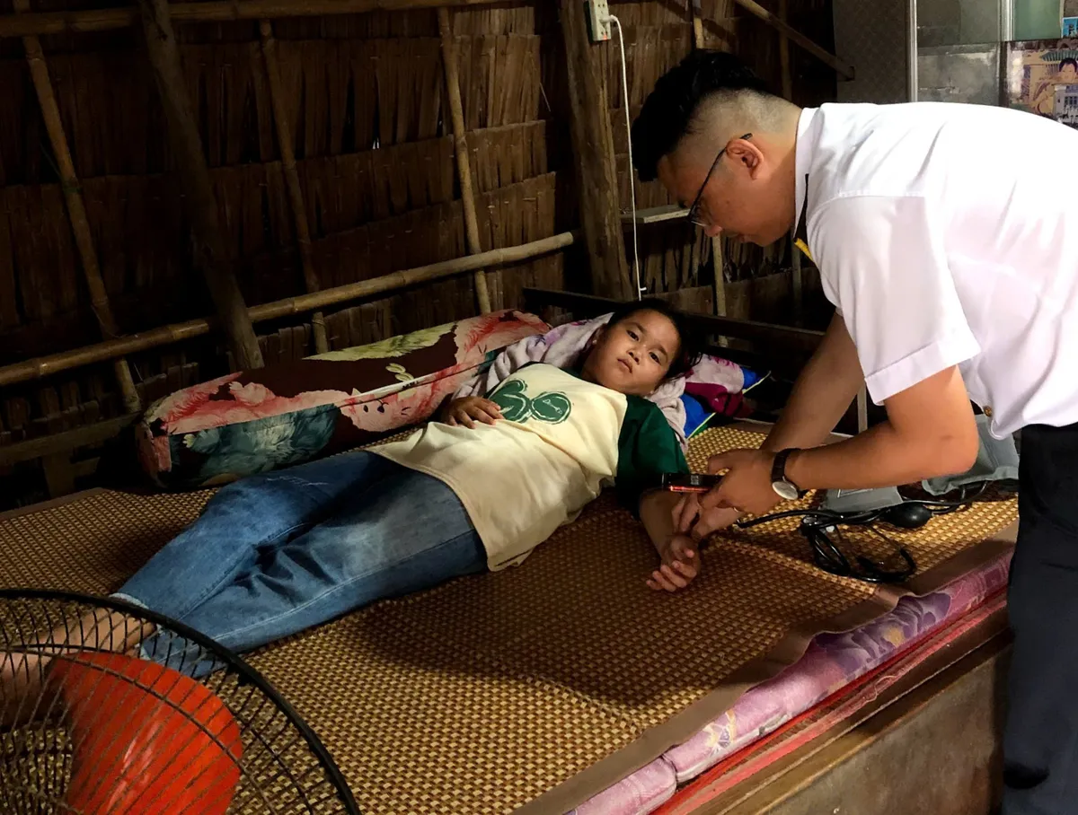 Ấm áp nghĩa tình quân dân những ngày giáp Tết Bính Ngọ- Ảnh 1. Ấm áp nghĩa tình quân dân những ngày giáp Tết Bính Ngọ- Ảnh 1.