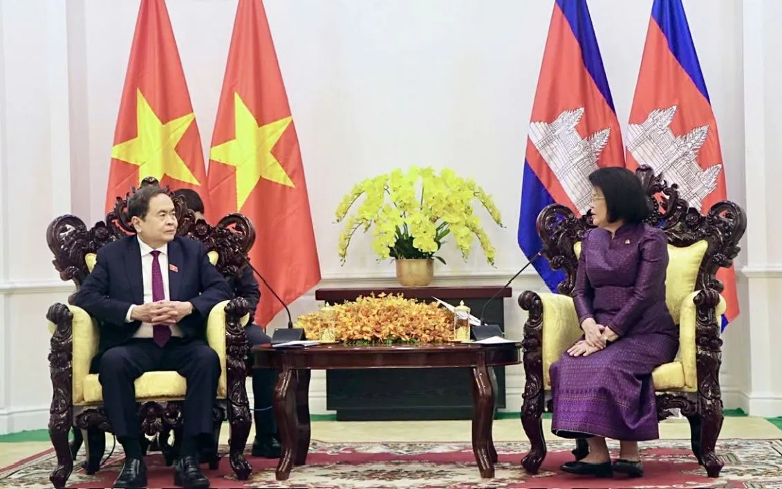 Việt Nam lu&ocirc;n coi trọng &yacute; nghĩa chiến lược của quan hệ với Campuchia- Ảnh 1.