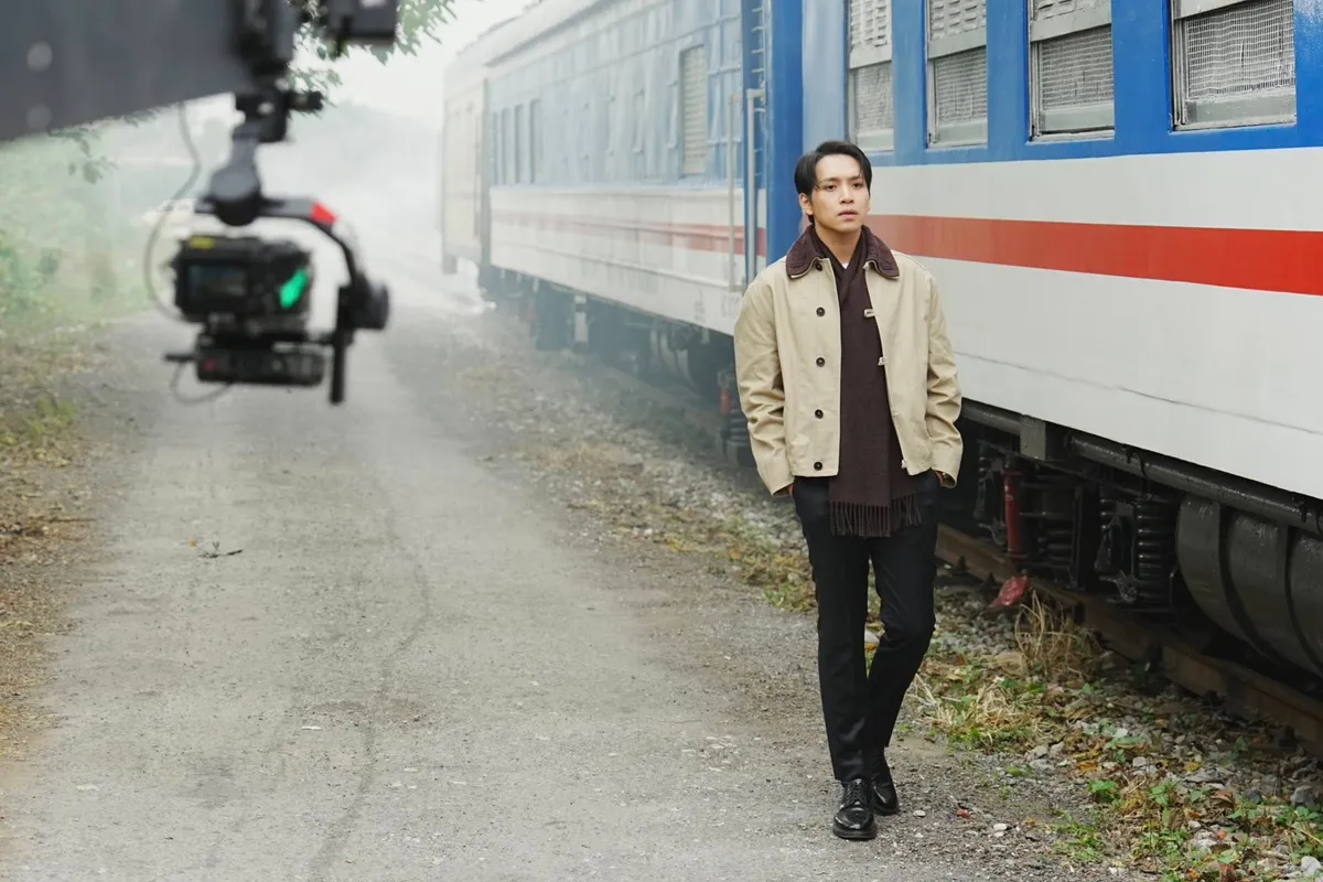 Bạch C&ocirc;ng Khanh lần đầu h&aacute;t nhạc Tết - Ảnh 4.