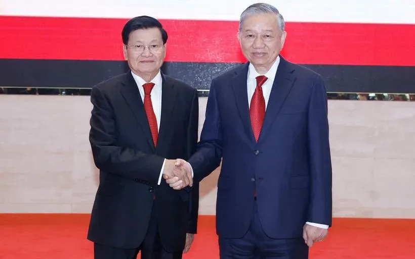 Tổng Bí thư Tô Lâm kết thúc chuyến thăm cấp Nhà nước tới Lào, thúc đẩy hợp tác toàn diện- Ảnh 1. Tổng Bí thư Tô Lâm kết thúc chuyến thăm cấp Nhà nước tới Lào, thúc đẩy hợp tác toàn diện- Ảnh 1.