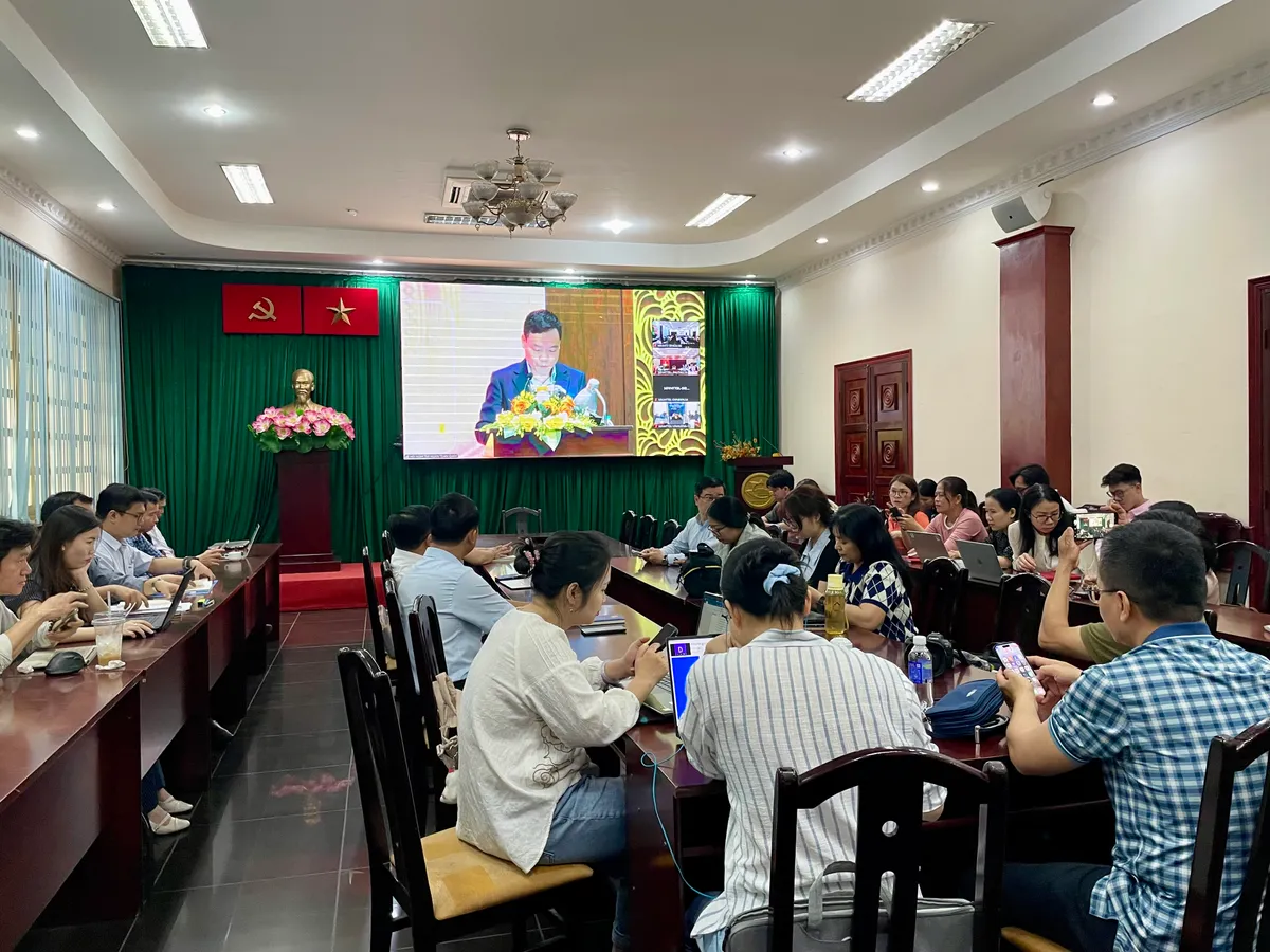 Tập huấn to&agrave;n quốc b&aacute;o ch&iacute;, n&acirc;ng cao hiệu quả tuyền truyền bầu cử  - Ảnh 1.