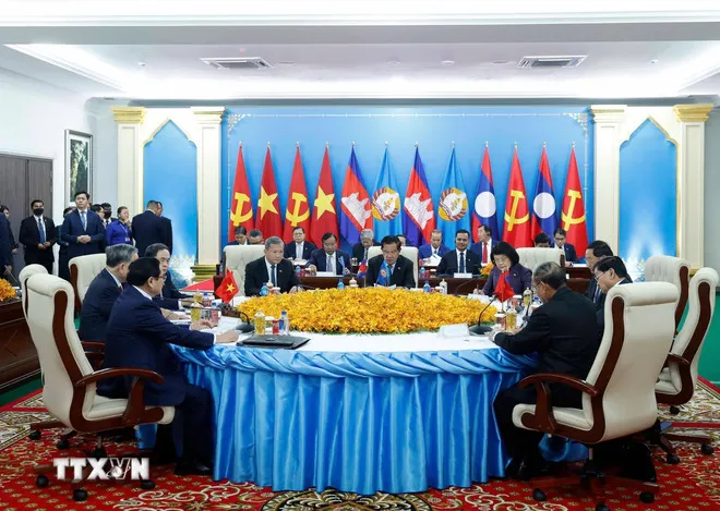 Tổng B&iacute; thư T&ocirc; L&acirc;m đồng chủ tr&igrave; Cuộc gặp giữa Người đứng đầu ba Đảng Việt Nam - Campuchia - L&agrave;o - Ảnh 2.