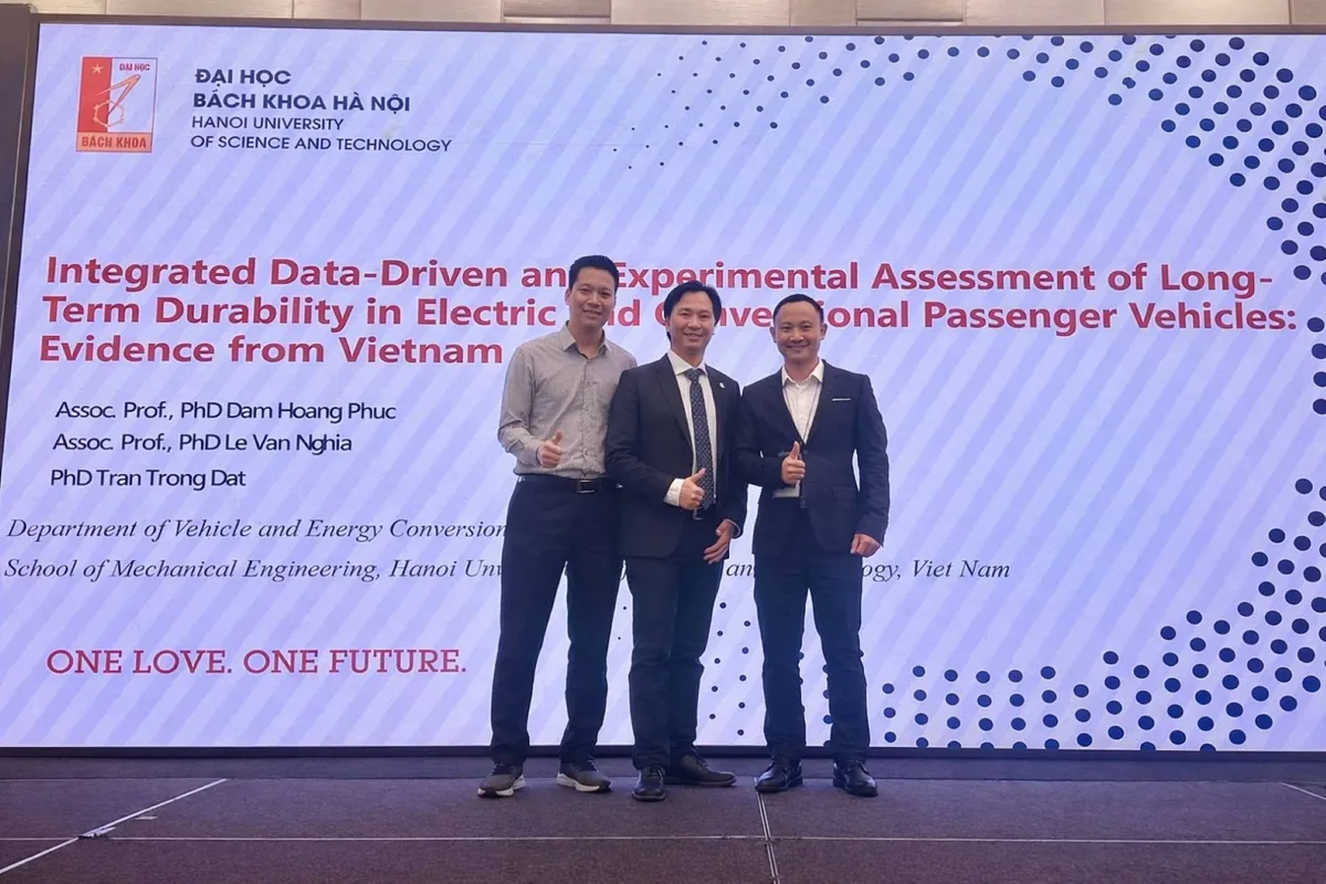 Nghi&ecirc;n cứu tr&ecirc;n gần 5.700 phương tiện tại Việt Nam: &Ocirc; t&ocirc; điện chứng minh độ bền vượt trội so với xe xăng - Ảnh 1.