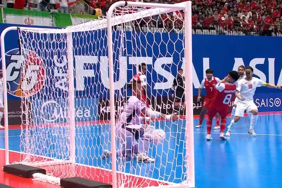 Thua Iran, tuyển futsal Indonesia lỡ hẹn kỳ t&iacute;ch lịch sử- Ảnh 1.