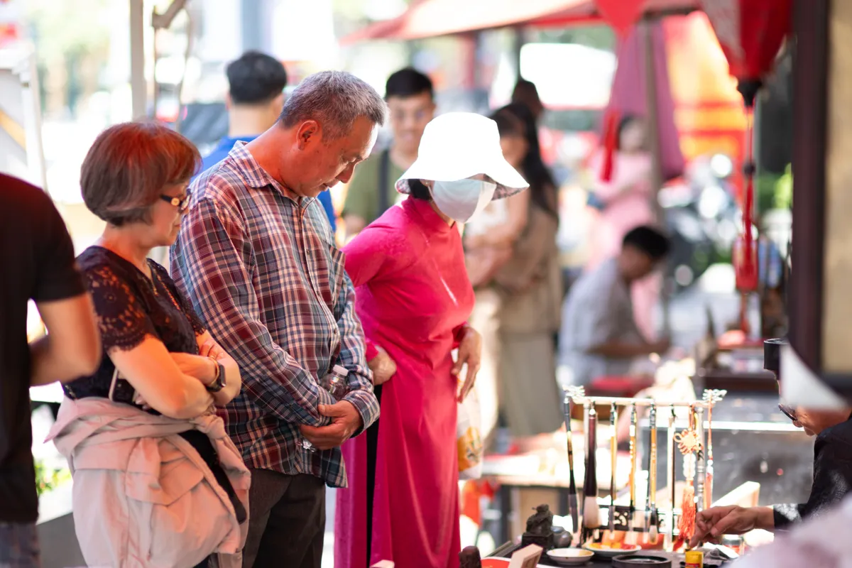 Du lịch Việt Nam lập kỷ lục gần 2,5 triệu kh&aacute;ch quốc tế trong th&aacute;ng đầu năm 2026- Ảnh 1.