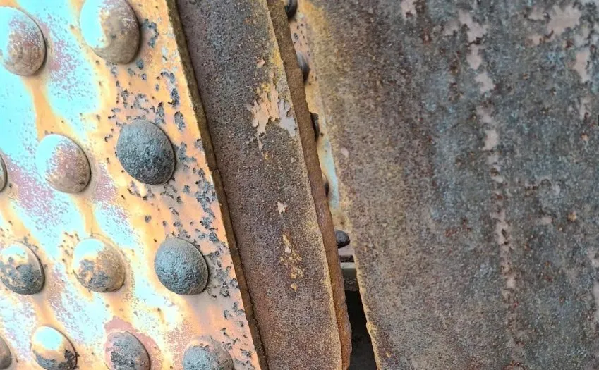 Ph&aacute;t hiện hư hỏng nghi&ecirc;m trọng tại nhịp 18 cầu Long Bi&ecirc;n, tạm dừng chạy t&agrave;u qua cầu - Ảnh 2.