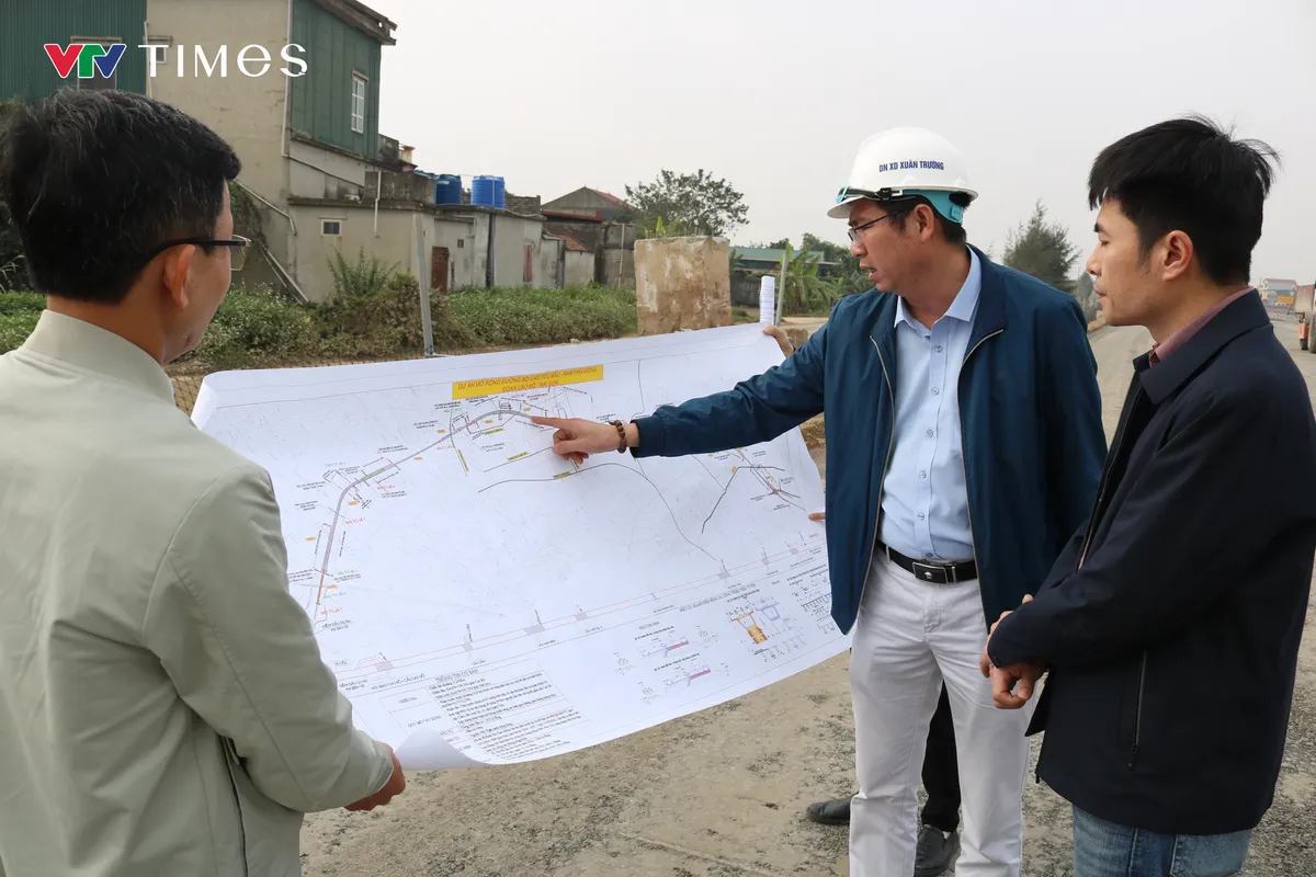 Ninh B&igrave;nh: Rộn r&agrave;ng kh&iacute; thế thi đua tr&ecirc;n c&aacute;c c&ocirc;ng tr&igrave;nh trọng điểm- Ảnh 5.