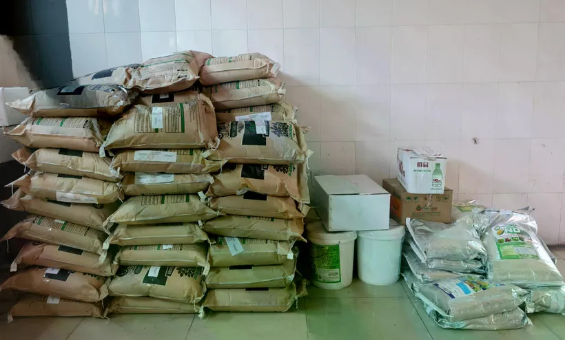 Triệt ph&aacute; nh&oacute;m sản xuất, bu&ocirc;n b&aacute;n ph&acirc;n b&oacute;n giả quy m&ocirc; lớn tại Cần Thơ - Ảnh 1.