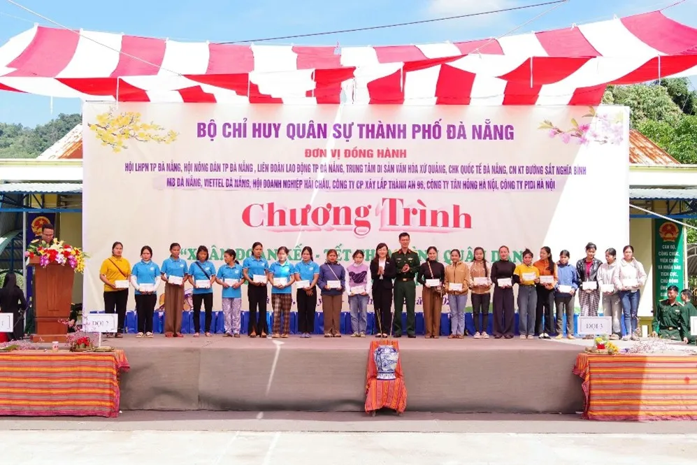 Đ&agrave; Nẵng: Ấm &aacute;p Chương tr&igrave;nh &ldquo;Xu&acirc;n đo&agrave;n kết - Tết thắm t&igrave;nh qu&acirc;n d&acirc;n&rdquo; - Ảnh 1.