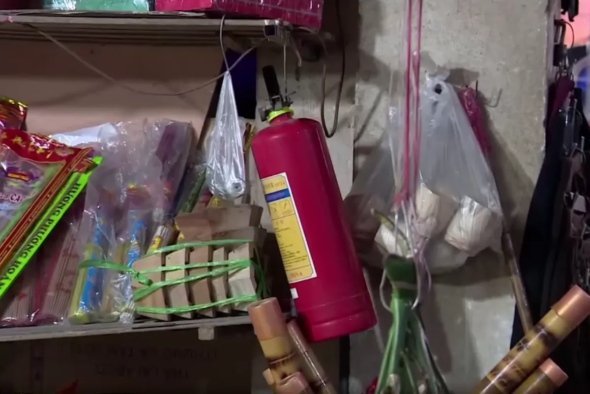 Kh&oacute; khăn c&ocirc;ng t&aacute;c ph&ograve;ng ch&aacute;y chữa ch&aacute;y tại chợ d&acirc;n sinh truyền thống - Ảnh 2.