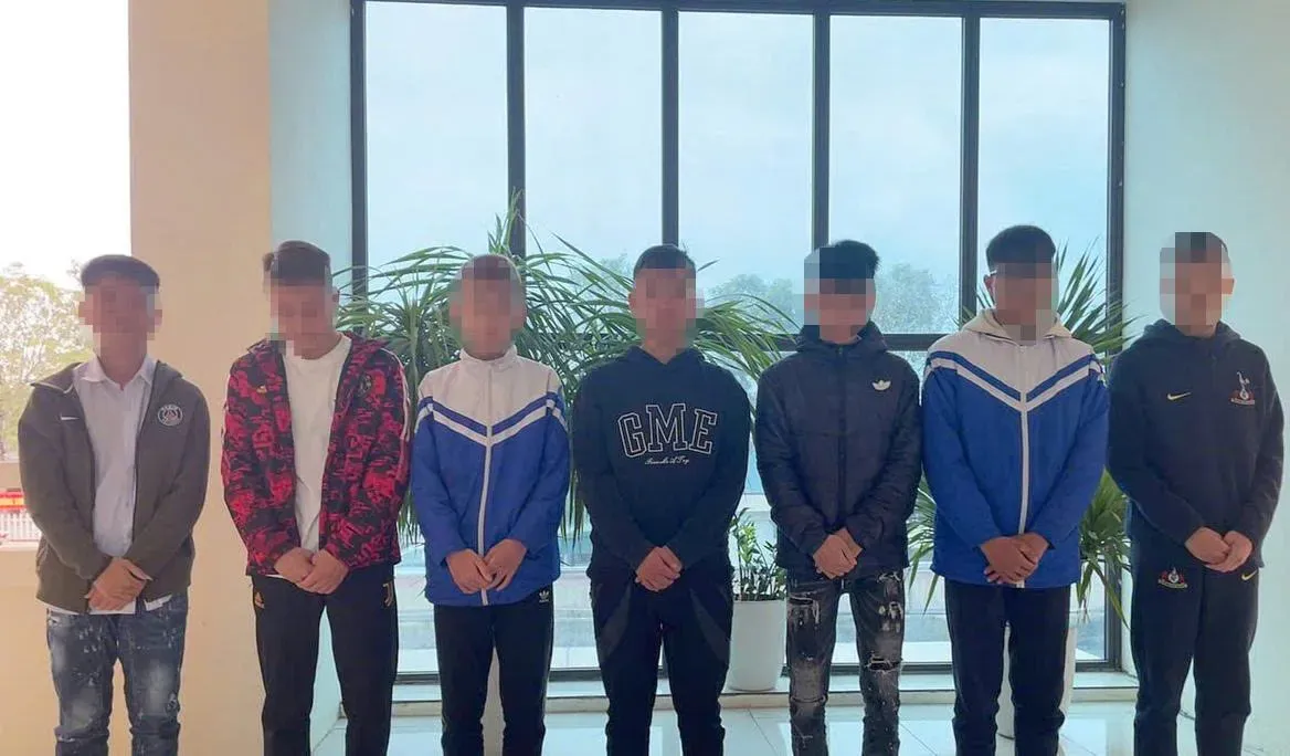 Ngăn chặn nh&oacute;m thanh thiếu ni&ecirc;n đăng video vi phạm giao th&ocirc;ng tr&ecirc;n mạng x&atilde; hội- Ảnh 1.