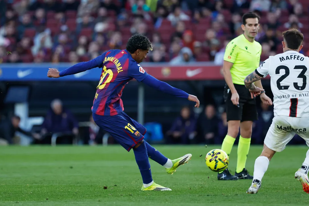 Yamal lập siêu phẩm, Barcelona vững vàng ngôi đầu La Liga- Ảnh 2.