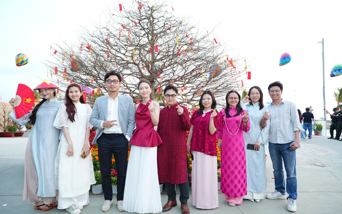 C&aacute;c địa phương dẫn đầu về lượng kh&aacute;ch, doanh thu dịp Tết- Ảnh 1.