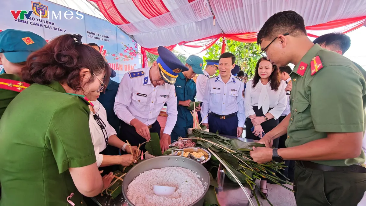 "Tết Hải đảo - Xu&acirc;n ấm &aacute;p, thắm t&igrave;nh qu&acirc;n d&acirc;n" tại đảo L&yacute; Sơn - Ảnh 2.