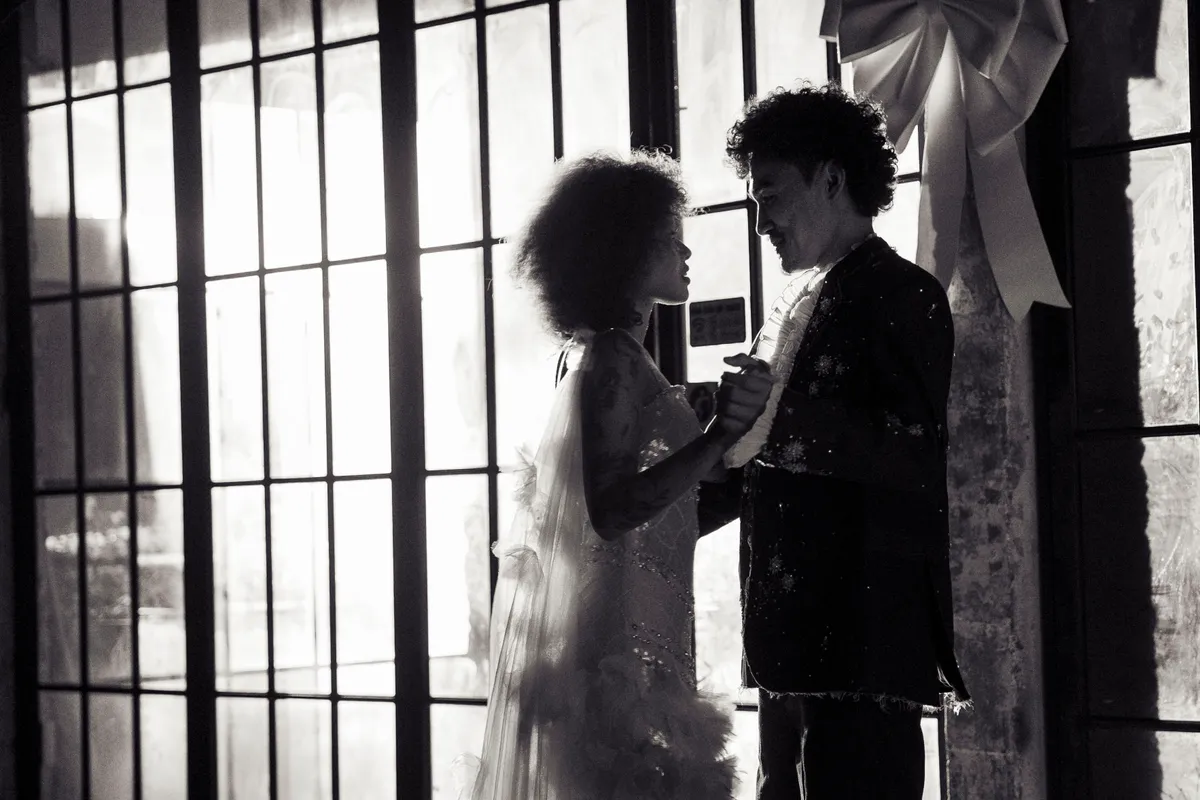 Lắng nghe nhạc Việt sang m&ugrave;a Valentine c&ugrave;ng với "Th&agrave;nh đ&ocirc;i" - Ảnh 3.