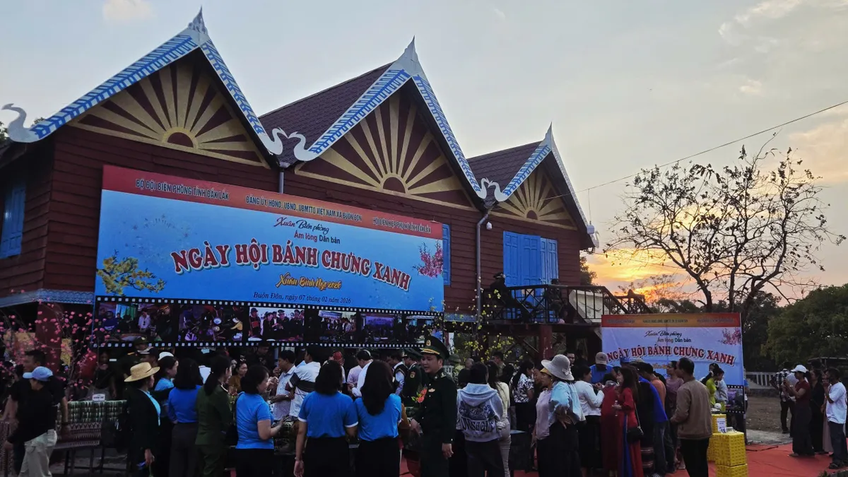 B&iacute; thư Tỉnh ủy Đắk Lắk Lương Nguyễn Minh Triết thăm, ch&uacute;c Tết tại x&atilde; Bu&ocirc;n Đ&ocirc;n- Ảnh 4.