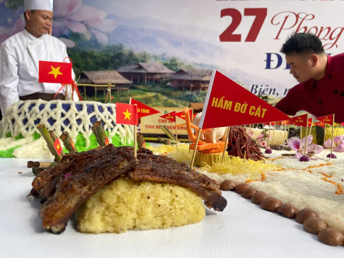 Li&ecirc;n hoan ẩm thực &ldquo;27 phong vị ẩm thực Điện Bi&ecirc;n&rdquo; - Ảnh 5.