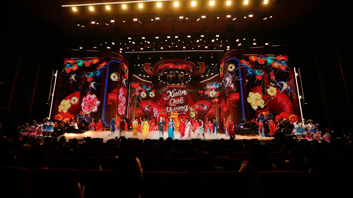 Chủ tịch nước Lương Cường: "Kh&aacute;t vọng Việt Nam được khẳng định v&agrave; khơi dậy mạnh mẽ" - Ảnh 12.