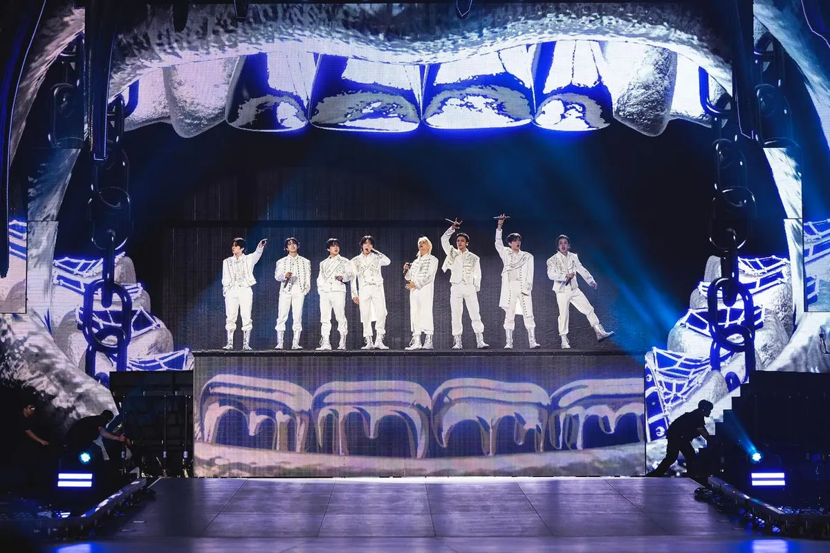 Phim Kpop đ&aacute;nh bại cả Zootopia 2 v&agrave; Avatar 3 - Ảnh 2.