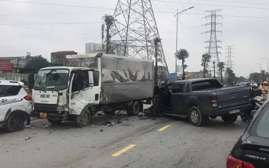 Hiện trường vụ tai nạn. (ảnh: Nguyễn Tuấn)