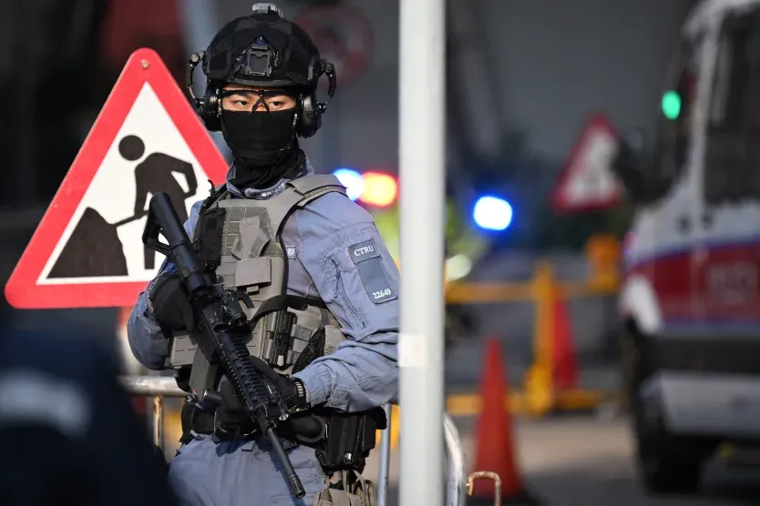 Nh&agrave; s&aacute;ng lập Apple Daily Jimmy Lai bị tuy&ecirc;n &aacute;n 20 năm t&ugrave; tại Hong Kong - Ảnh 2.