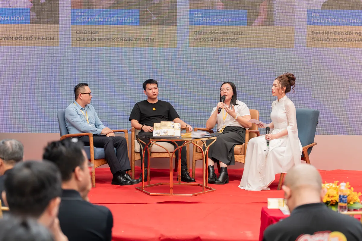 Ra mắt s&aacute;ch Cẩm nang ứng dụng C&ocirc;ng nghệ Blockchain- Ảnh 3.