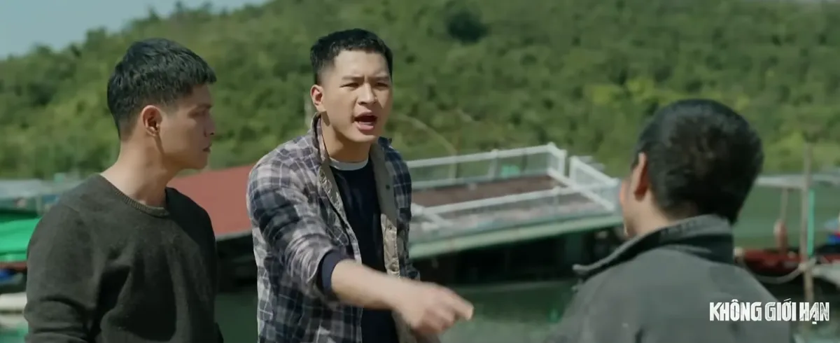 Kh&ocirc;ng giới hạn - Tập 6: Lợi (T&ocirc; Dũng) bị kẻ lạ mặt tấn c&ocirc;ng- Ảnh 1.