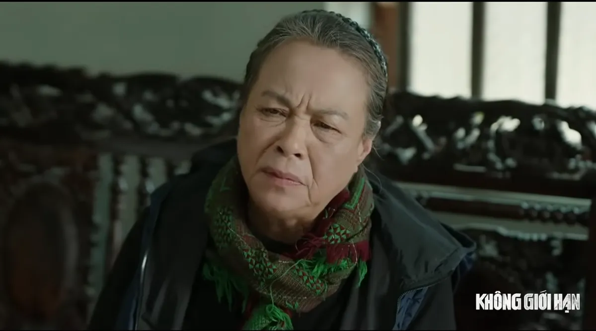 Kh&ocirc;ng giới hạn - Tập 6: Lợi (T&ocirc; Dũng) bị kẻ lạ mặt tấn c&ocirc;ng- Ảnh 4.