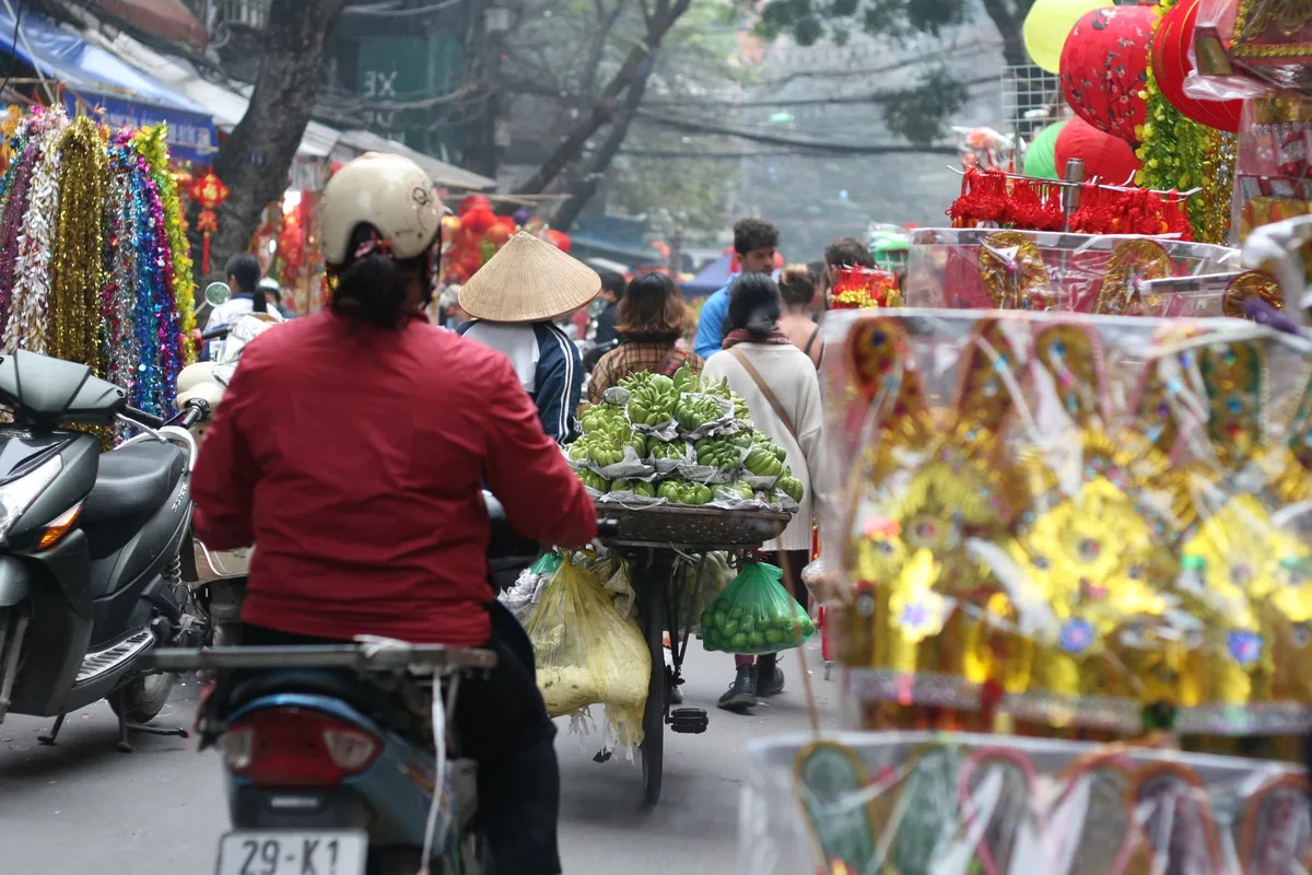 Giữ nếp xưa trong nhịp sống hiện đại ng&agrave;y tiễn T&aacute;o qu&acirc;n về trời- Ảnh 3.