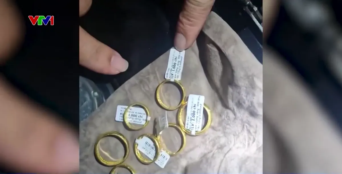 Cảnh gi&aacute;c trộm đột nhập dịp Tết - Ảnh 1.