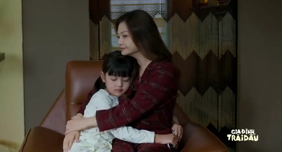 Gia đ&igrave;nh tr&aacute;i dấu - Tập 32: B&eacute; Nhi ch&iacute;nh thức v&agrave;o Đắk Lắk - Ảnh 1.