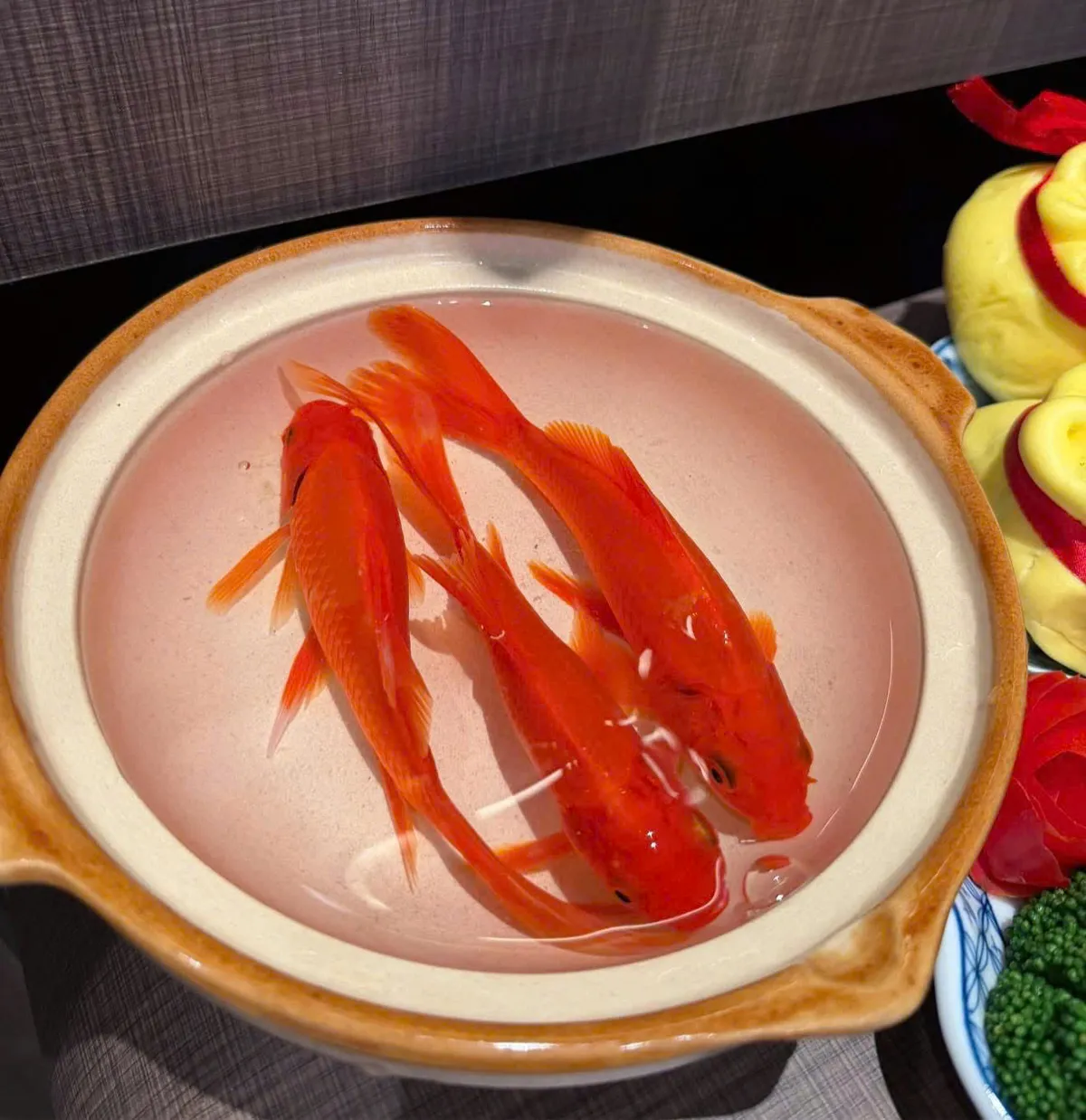 Tết &Ocirc;ng C&ocirc;ng &Ocirc;ng T&aacute;o hay Tết Thần Bếp: Bếp c&ograve;n ấm l&agrave; nh&agrave; c&ograve;n an- Ảnh 2.