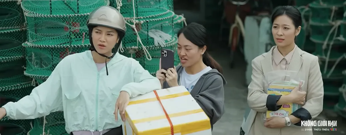 Kh&ocirc;ng giới hạn - Tập 8: Lam Anh "thả th&iacute;nh" Ki&ecirc;n, xuất hiện người thứ 3 xen v&agrave;o hai người? - Ảnh 4.