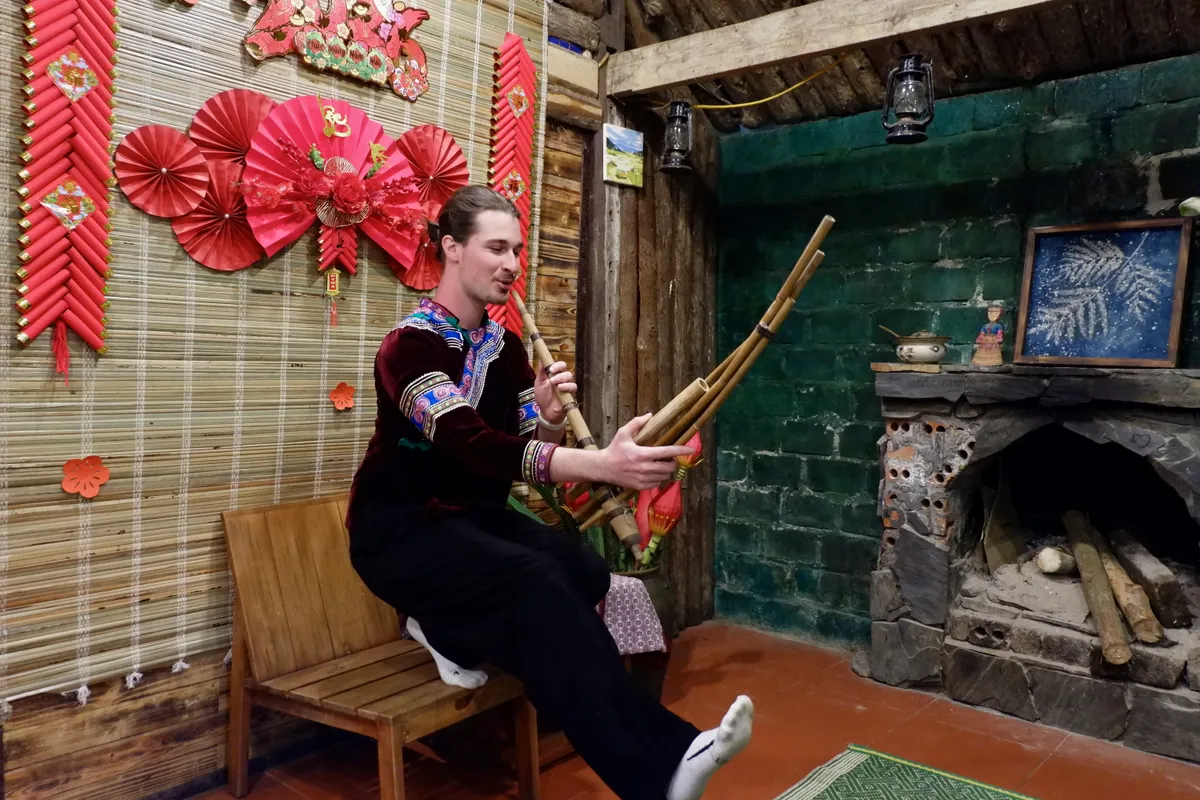 B&ecirc;n bếp lửa Sa Pa, du kh&aacute;ch chạm v&agrave;o hồn Tết Việt- Ảnh 5.