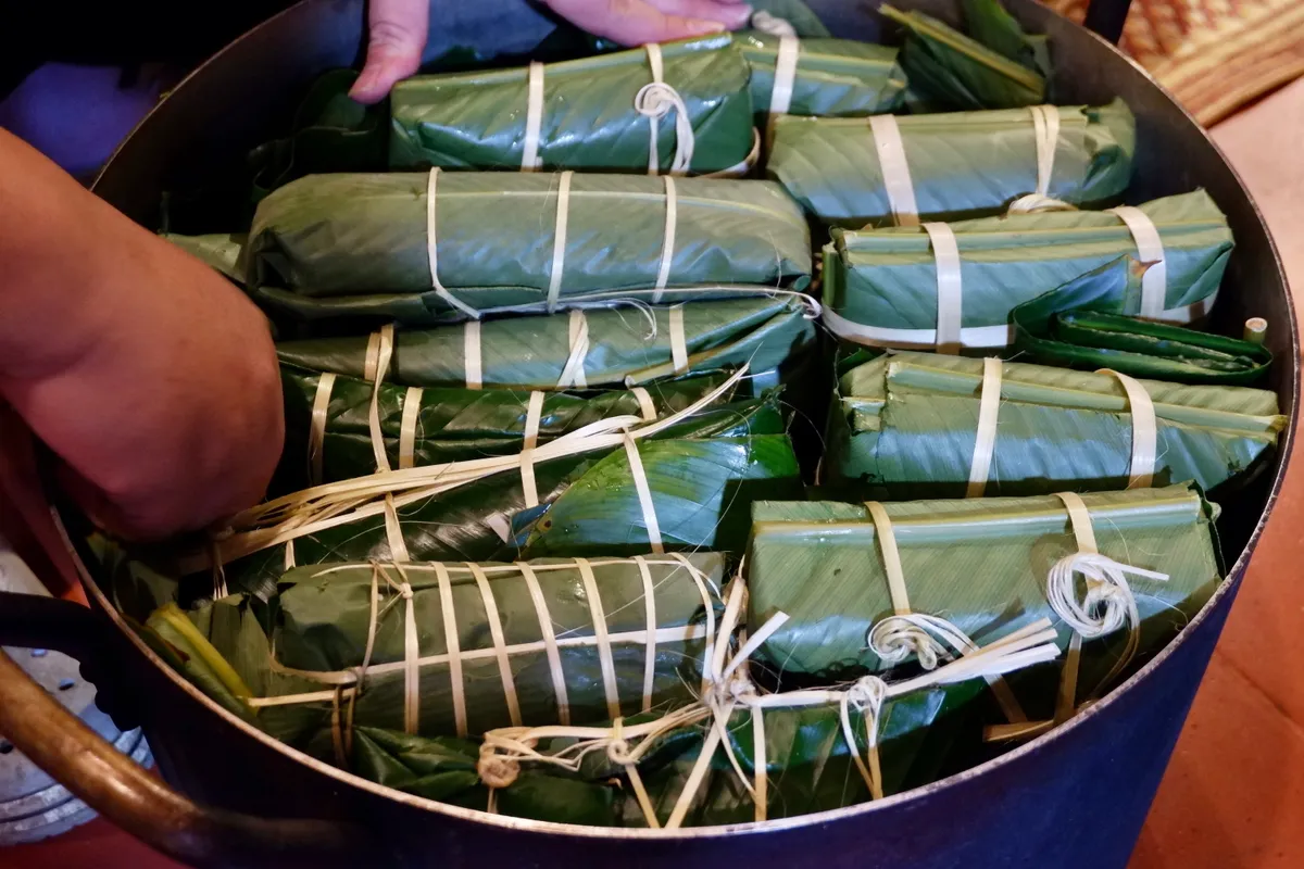 B&ecirc;n bếp lửa Sa Pa, du kh&aacute;ch chạm v&agrave;o hồn Tết Việt- Ảnh 4.