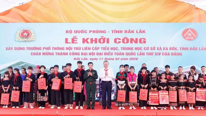 Tổng B&iacute; thư T&ocirc; L&acirc;m: X&acirc;y trường nội tr&uacute; ở Ea Rốk để bồi đắp nguồn nh&acirc;n lực tại chỗ- Ảnh 1.