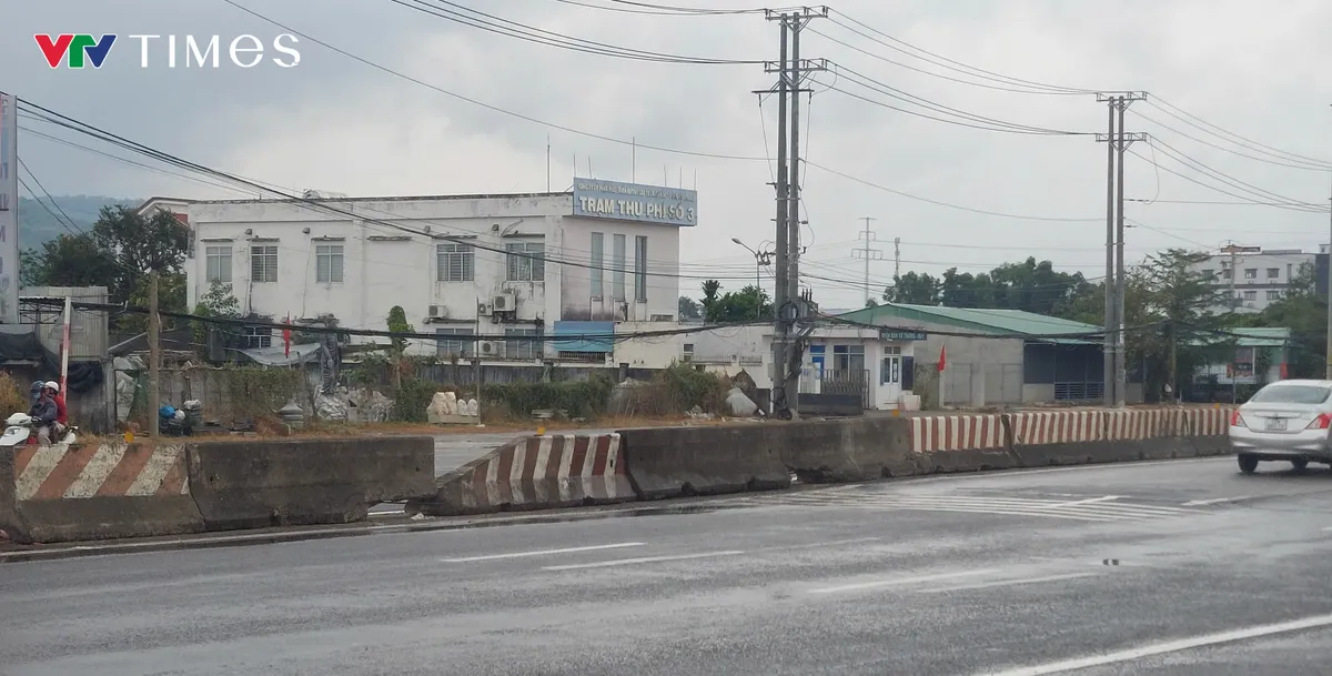 Đ&atilde; th&aacute;o dỡ xong trạm thu ph&iacute; T3 quốc lộ 51 giao th&ocirc;ng qua TP Hồ Ch&iacute; Minh th&ocirc;ng tho&aacute;ng- Ảnh 4.