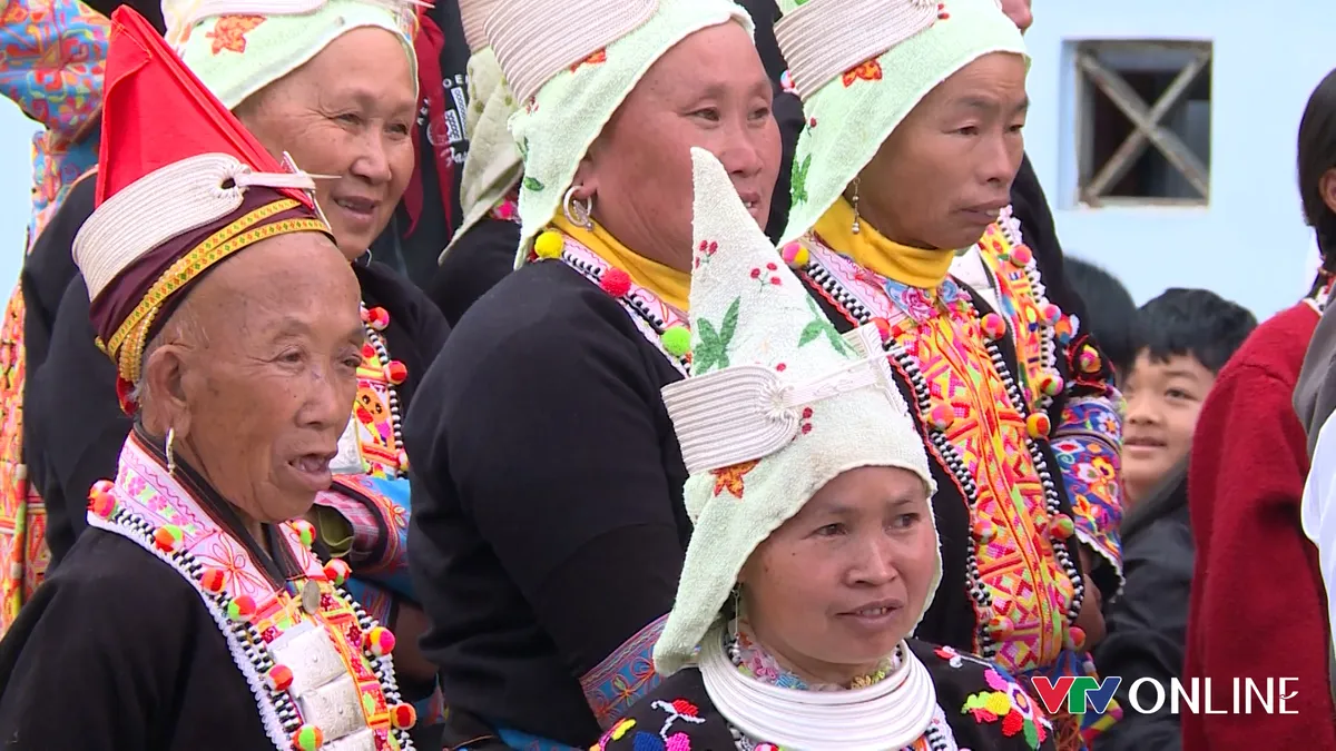 Bi&ecirc;n cương Lai Ch&acirc;u ấm &aacute;p t&igrave;nh qu&acirc;n &ndash; d&acirc;n - Ảnh 1.