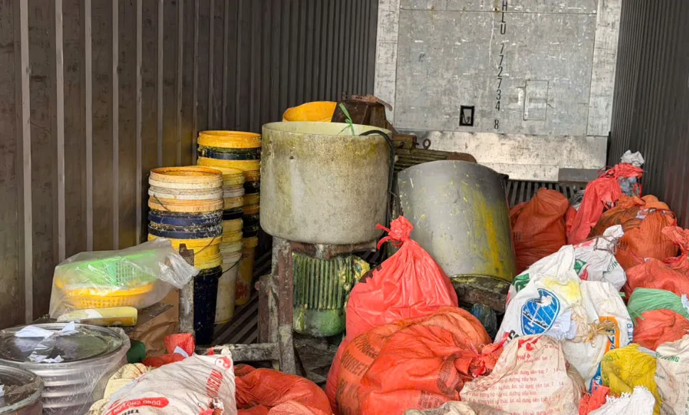 Ph&aacute;t hiện cơ sở ở Bắc Ninh trộn chất cấm v&agrave;o riềng xay b&aacute;n ra thị trường- Ảnh 1.