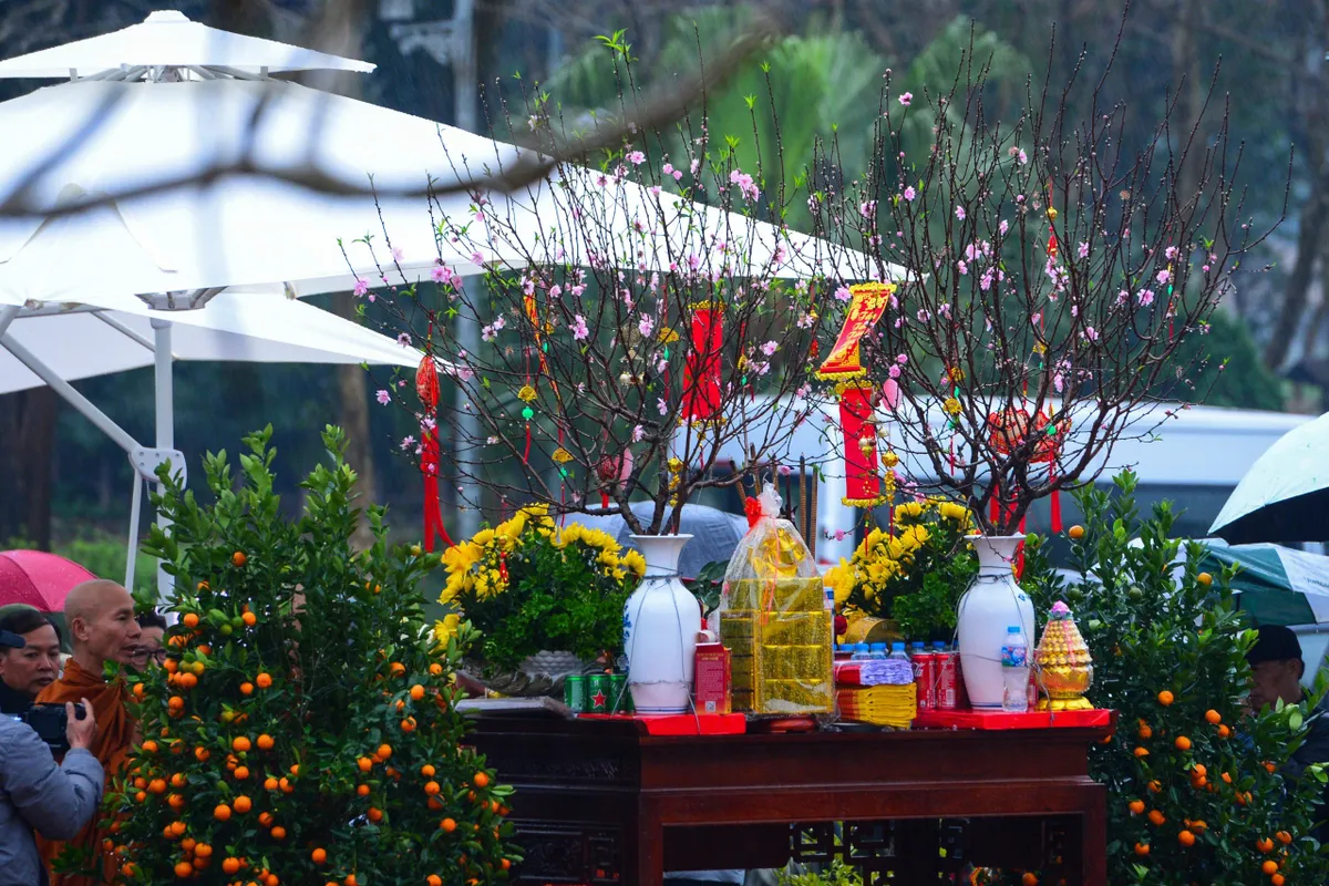 Giữ hồn d&acirc;n tộc qua phong tục dựng c&acirc;y n&ecirc;u ng&agrave;y Tết - Ảnh 1.