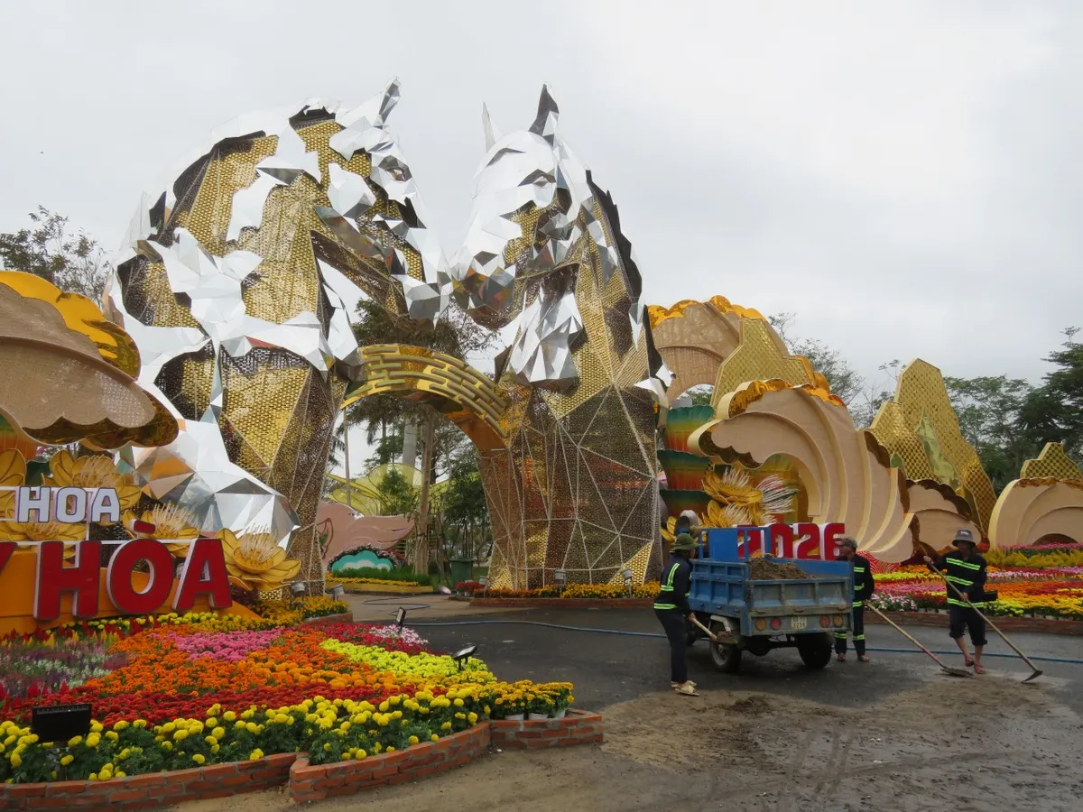 Đường hoa Tuy H&ograve;a Xu&acirc;n B&iacute;nh Ngọ 2026: Điểm nhấn văn h&oacute;a &ndash; du lịch ph&iacute;a Đ&ocirc;ng Đắk Lắk- Ảnh 2.