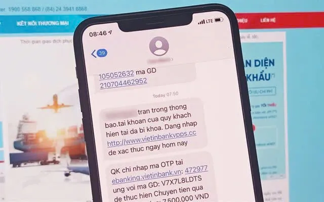 C&ocirc;ng an v&agrave; ng&acirc;n h&agrave;ng c&ugrave;ng cảnh b&aacute;o chi&ecirc;u tr&ograve; chuyển tiền nhầm dịp Tết- Ảnh 1.